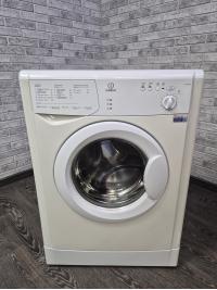 Стиральная машина Indesit WIUN 100